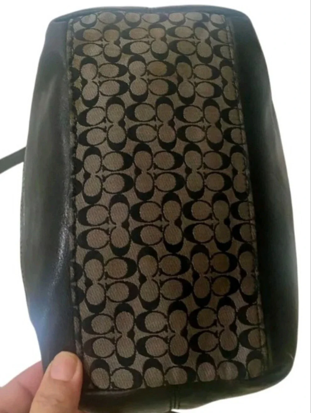 Coach Legacy 19918 Signature Stripe Duffle Bag Shoulder Bag EUC 2012 - Picture 3 of 7